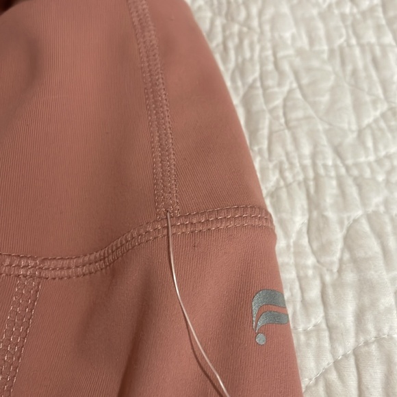 Fabletics high-waisted side pockets 7-8 legging. Pink/mauve. Size L. - Picture 7 of 7